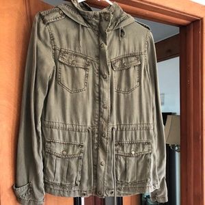 NWOT - Never Worn - Max Jeans Olive Green Jean Jacket
